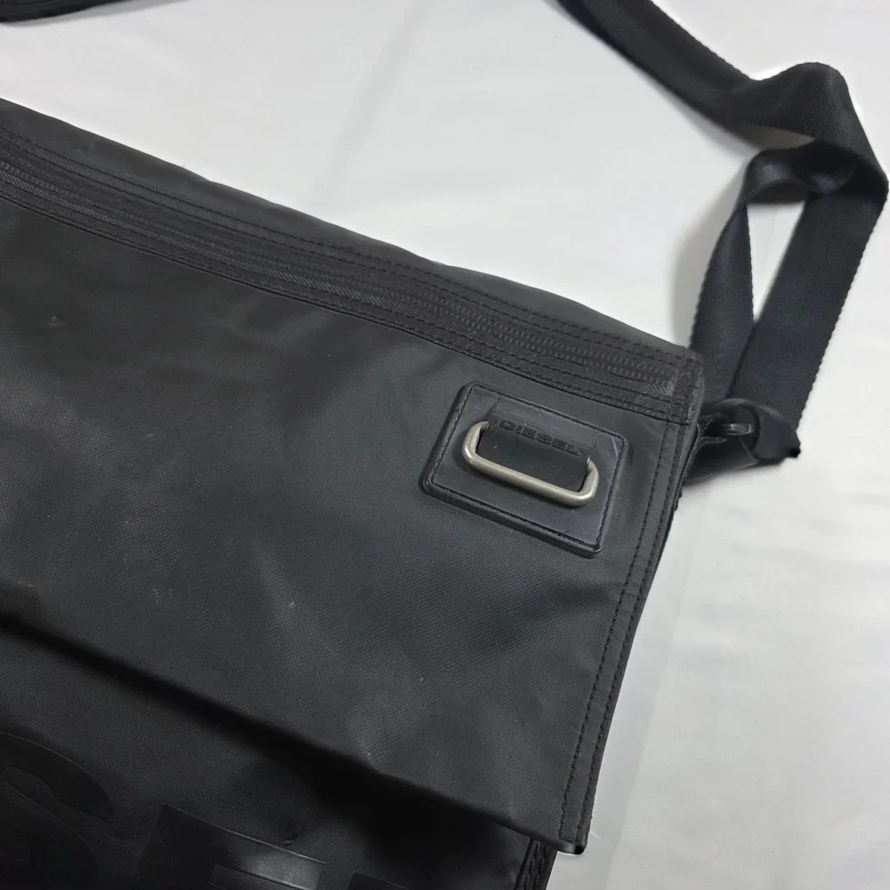 Y2K Diesel Black Nylon Messenger Bag Tonal Logo Utility Crossbody Adj Strap